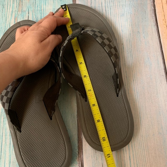 Men vans sandals back and gray checkered size medium - Picture 8 of 8